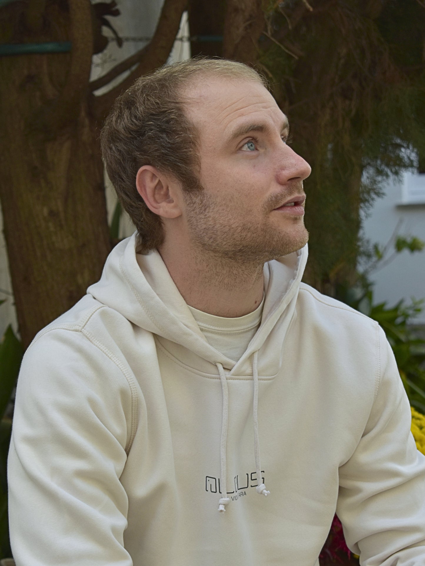 ELEUS BÀSIC - Dessuadora amb caputxa